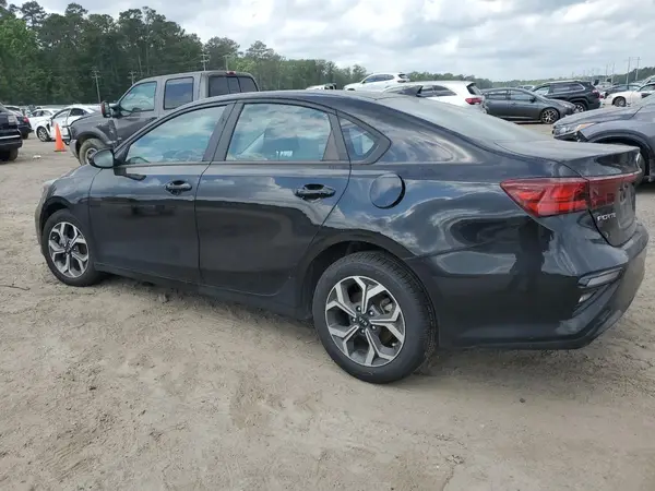 3KPF24AD3ME271256 2021 KIA FORTE - Image 2