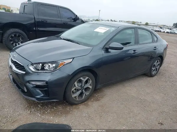 3KPF24AD3ME272066 2021 KIA FORTE - Image 2