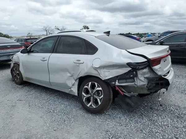 3KPF24AD3ME273069 2021 KIA FORTE - Image 2