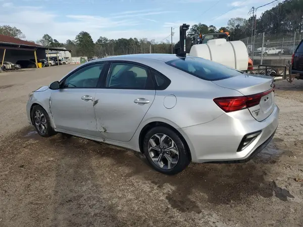 3KPF24AD3ME274867 2021 KIA FORTE - Image 2