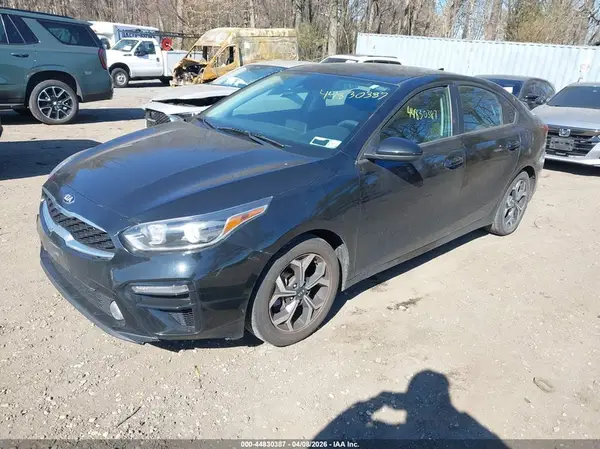 3KPF24AD3ME275159 2021 KIA FORTE - Image 2