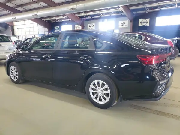3KPF24AD3ME275565 2021 KIA FORTE - Image 2