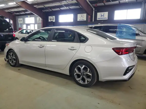 3KPF24AD3ME276618 2021 KIA FORTE - Image 2