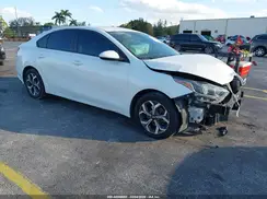 3KPF24AD3ME281429 2021 KIA FORTE