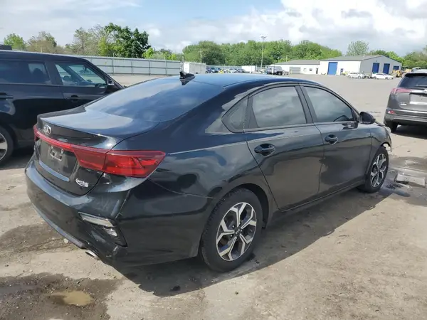3KPF24AD3ME283505 2021 KIA FORTE - Image 2