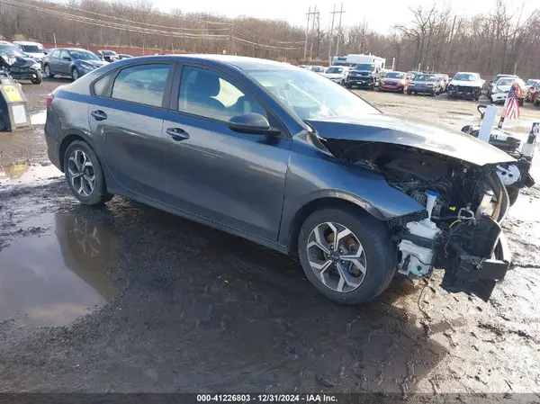 3KPF24AD3ME285142 2021 KIA FORTE - Image 1