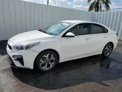 3KPF24AD3ME285884 2021 KIA FORTE