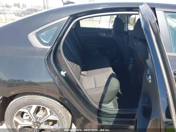 3KPF24AD3ME286730 2021 KIA FORTE - Image 8
