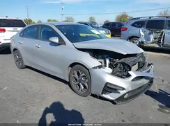 3KPF24AD3ME286887 2021 KIA FORTE