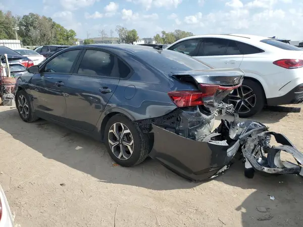 3KPF24AD3ME292463 2021 KIA FORTE - Image 2