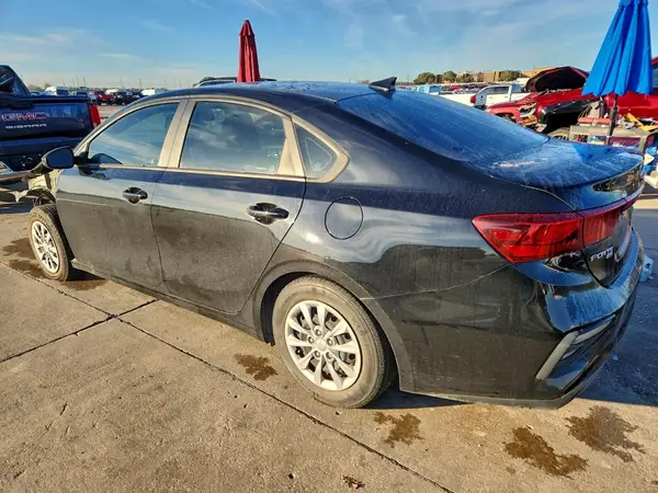 3KPF24AD3ME301923 2021 KIA FORTE - Image 2