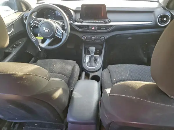 3KPF24AD3ME302988 2021 KIA FORTE - Image 8