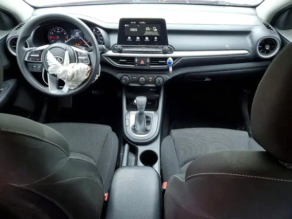 3KPF24AD3ME303462 2021 KIA FORTE - Image 8