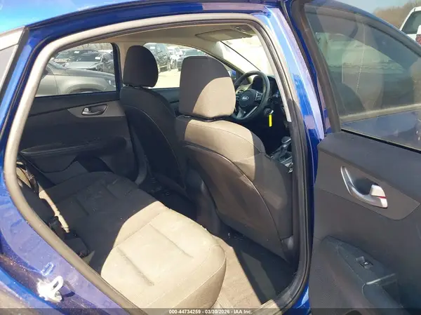 3KPF24AD3ME305499 2021 KIA FORTE - Image 8