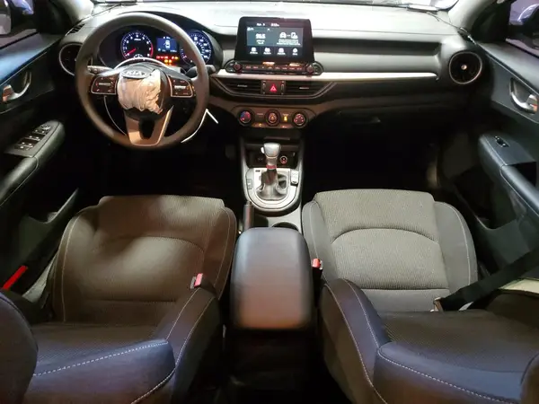 3KPF24AD3ME306474 2021 KIA FORTE - Image 8