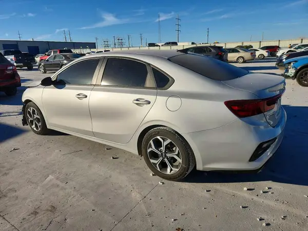 3KPF24AD3ME309522 2021 KIA FORTE - Image 2