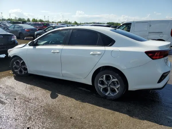 3KPF24AD3ME309679 2021 KIA FORTE - Image 2