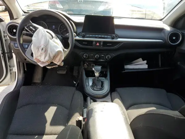 3KPF24AD3ME309679 2021 KIA FORTE - Image 8