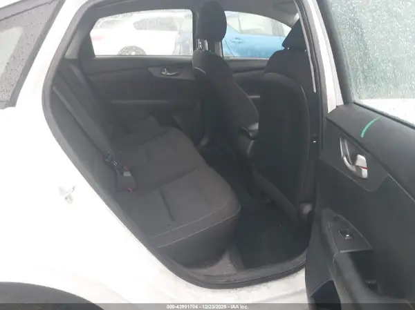 3KPF24AD3ME309813 2021 KIA FORTE - Image 8