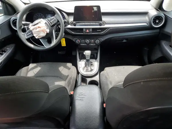 3KPF24AD3ME310749 2021 KIA FORTE - Image 8