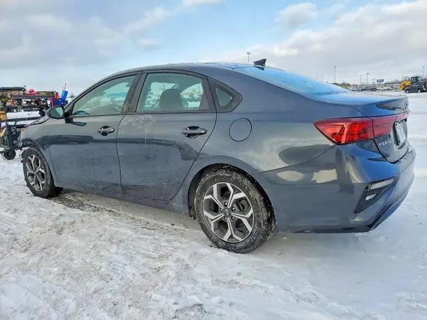 3KPF24AD3ME314042 2021 KIA FORTE - Image 2