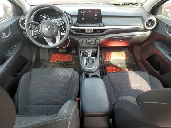 3KPF24AD3ME318415 2021 KIA FORTE - Image 8