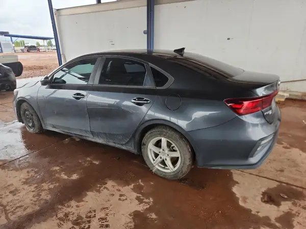 3KPF24AD3ME320147 2021 KIA FORTE - Image 2