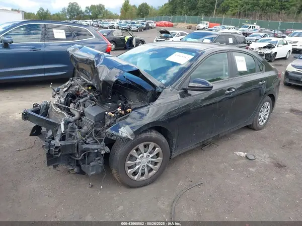 3KPF24AD3ME325252 2021 KIA FORTE - Image 2