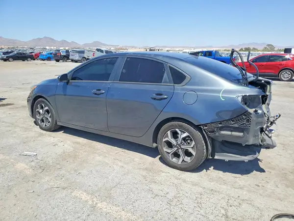 3KPF24AD3ME330354 2021 KIA FORTE - Image 2