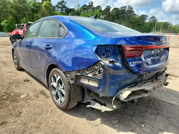 3KPF24AD3ME330371 2021 KIA FORTE - Image 2