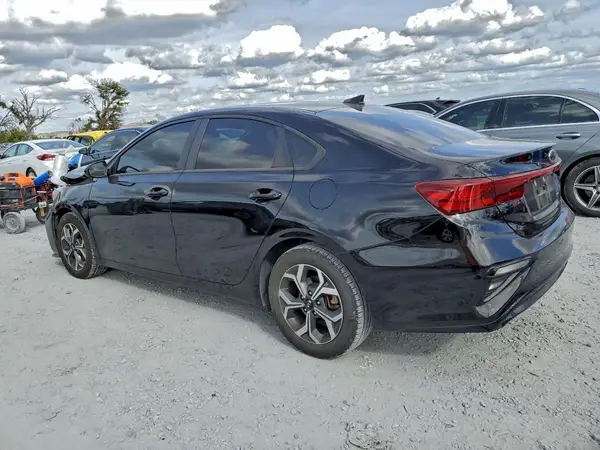 3KPF24AD3ME337045 2021 KIA FORTE - Image 2