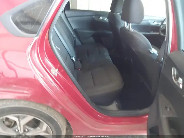 3KPF24AD3ME337921 2021 KIA FORTE - Image 8