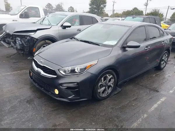 3KPF24AD3ME339040 2021 KIA FORTE - Image 2