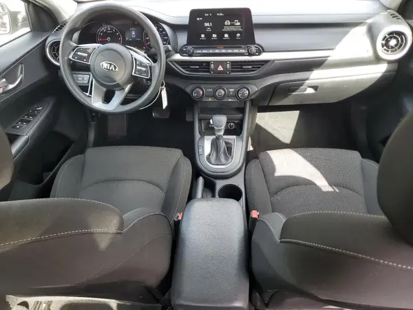 3KPF24AD3ME339703 2021 KIA FORTE - Image 8