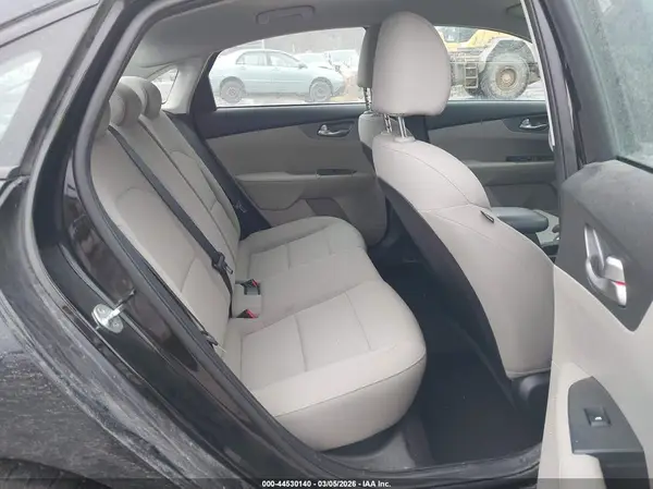 3KPF24AD3ME341693 2021 KIA FORTE - Image 8