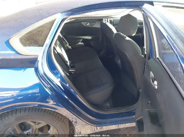 3KPF24AD3ME341807 2021 KIA FORTE - Image 8