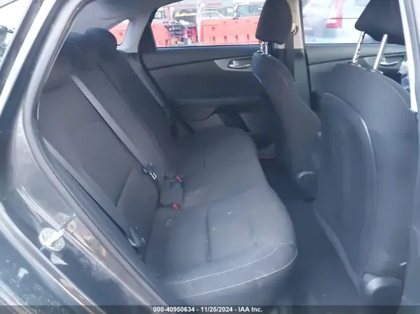 3KPF24AD3ME343735 2021 KIA FORTE - Image 8
