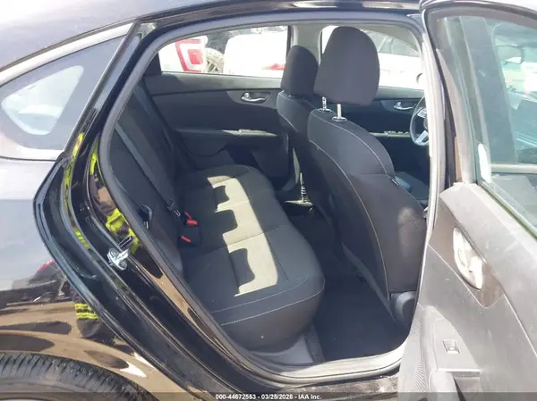 3KPF24AD3ME345386 2021 KIA FORTE - Image 8