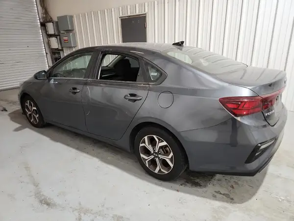 3KPF24AD3ME346957 2021 KIA FORTE - Image 2