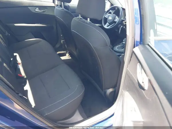 3KPF24AD3ME347767 2021 KIA FORTE - Image 8