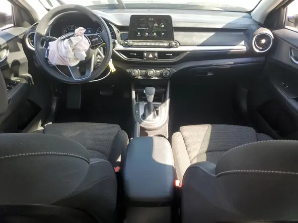 3KPF24AD3ME349633 2021 KIA FORTE - Image 8