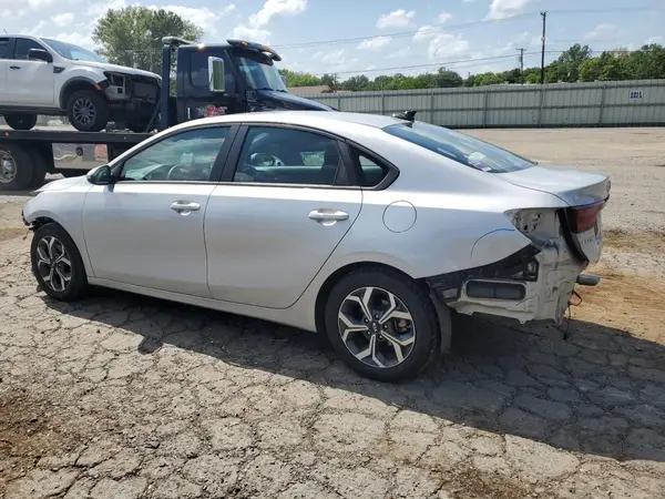 3KPF24AD3ME350698 2021 KIA FORTE - Image 2