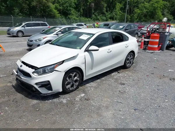 3KPF24AD3ME350801 2021 KIA FORTE - Image 2