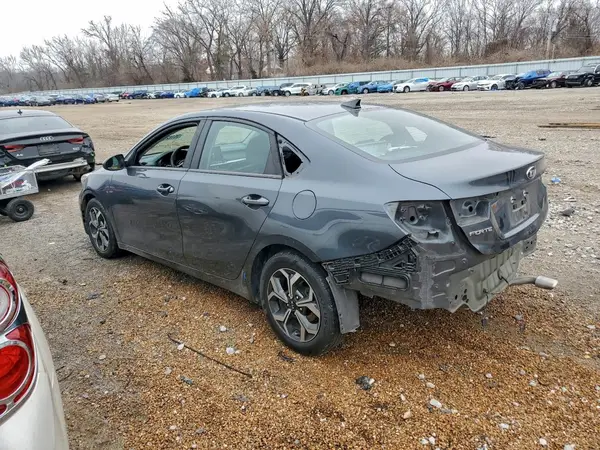 3KPF24AD3ME351883 2021 KIA FORTE - Image 2