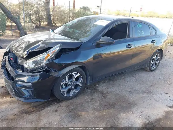 3KPF24AD3ME353049 2021 KIA FORTE - Image 2