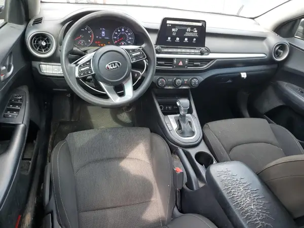3KPF24AD3ME353889 2021 KIA FORTE - Image 8