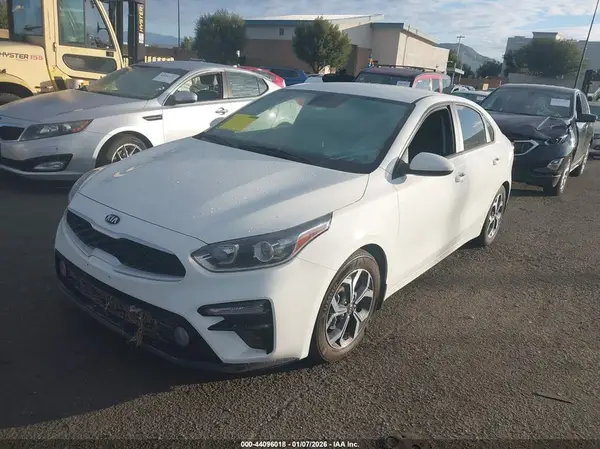 3KPF24AD3ME354749 2021 KIA FORTE - Image 2