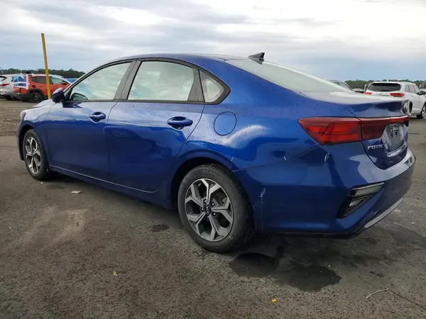 3KPF24AD3ME359403 2021 KIA FORTE - Image 2