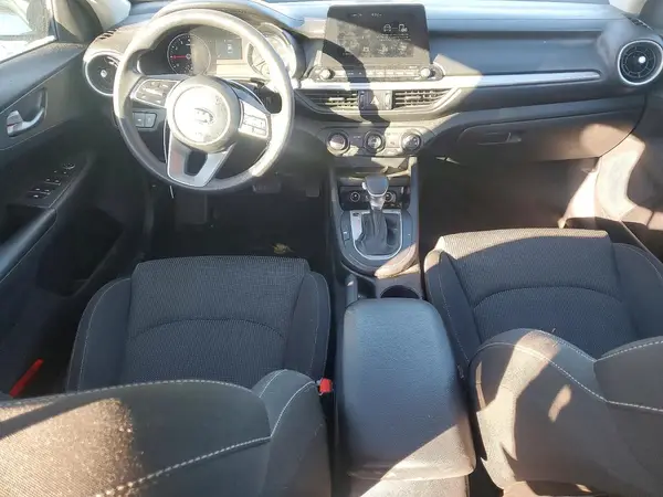 3KPF24AD3ME359403 2021 KIA FORTE - Image 8