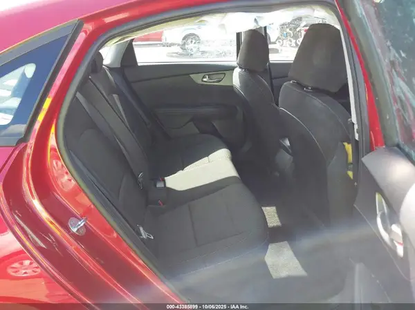 3KPF24AD3ME361118 2021 KIA FORTE - Image 8